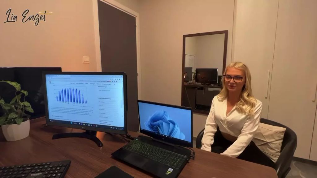 Lia Engel - BOSS CATCHES ME!!! Indecent Proposal!?