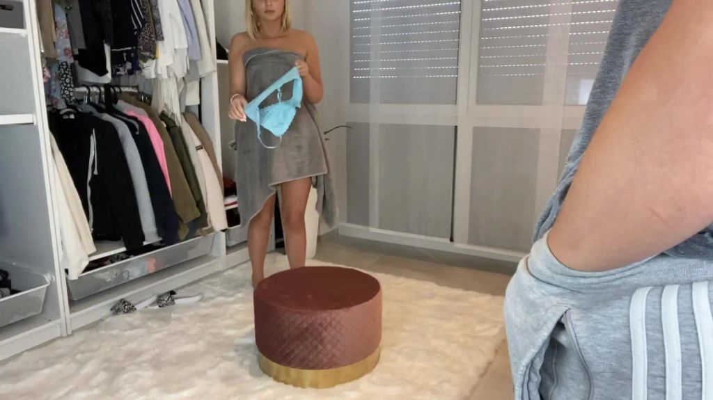 Lia Engel - WTF! STEPDAD CUMS IN 60 SEC THANKS TO MY TEEN ASS!